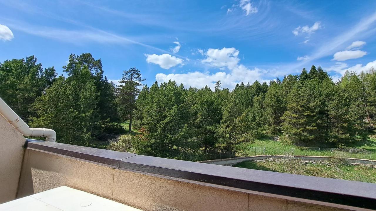 Calme Et Altitude Ambiance Cosy Apartment Font-Romeu-Odeillo-Via Exterior photo